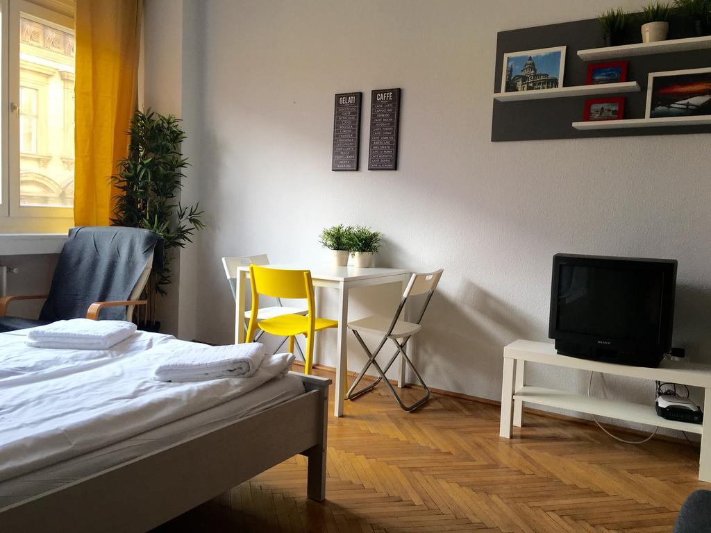 Budget Apartment By Hi5 - Vaci Street 44 Budapest Exterior photo