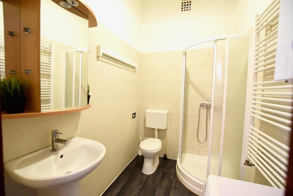 Budget Apartment By Hi5 - Vaci Street 44 Budapest Exterior photo